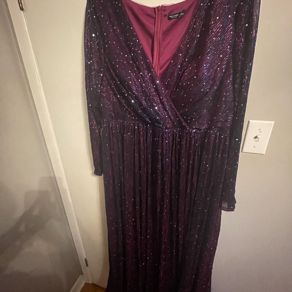 Long plus size dress- 5/4x brand new! - Picture 2 of 4